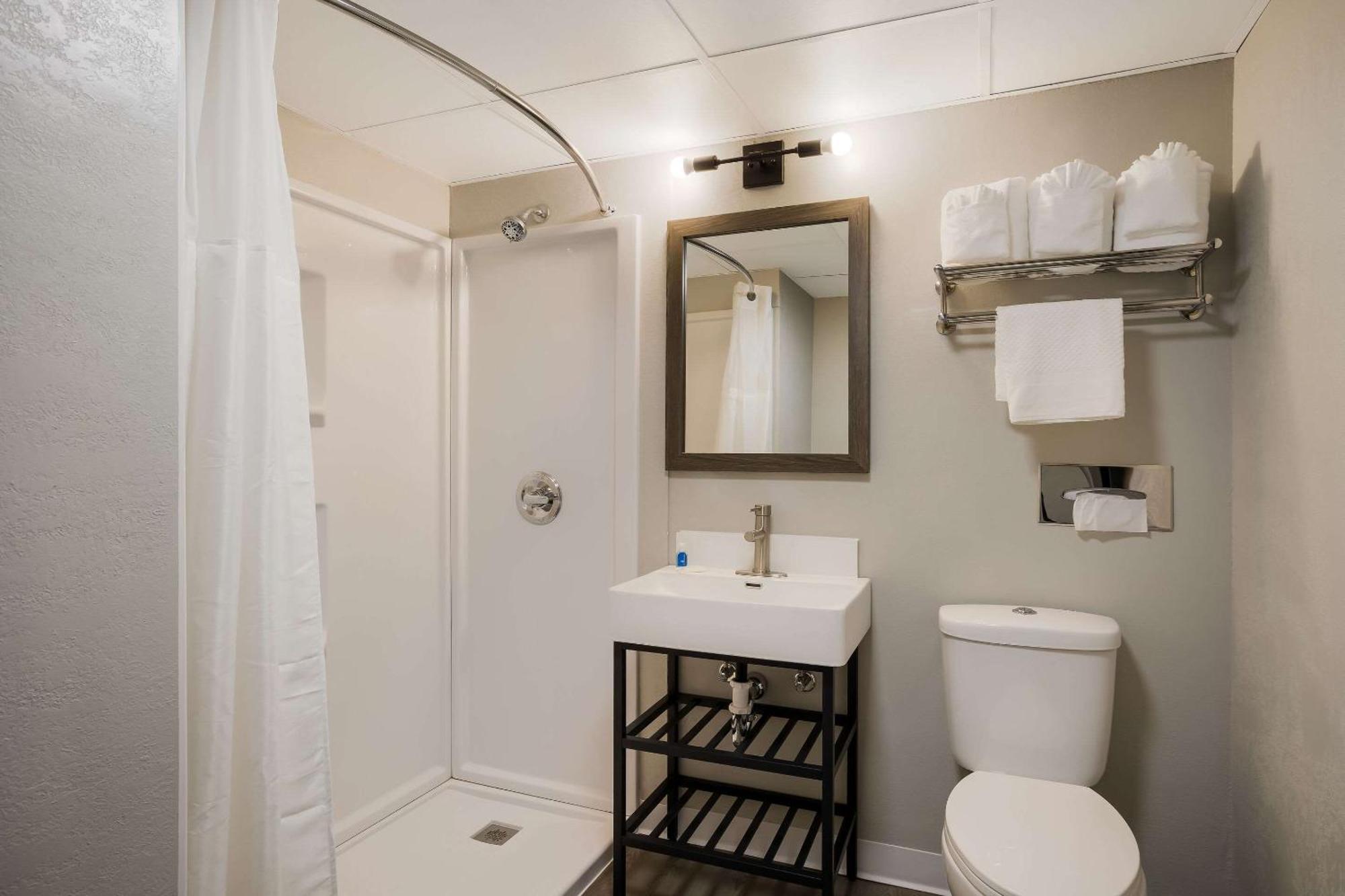 Suburban Studios Milwaukee Airport 外观 照片