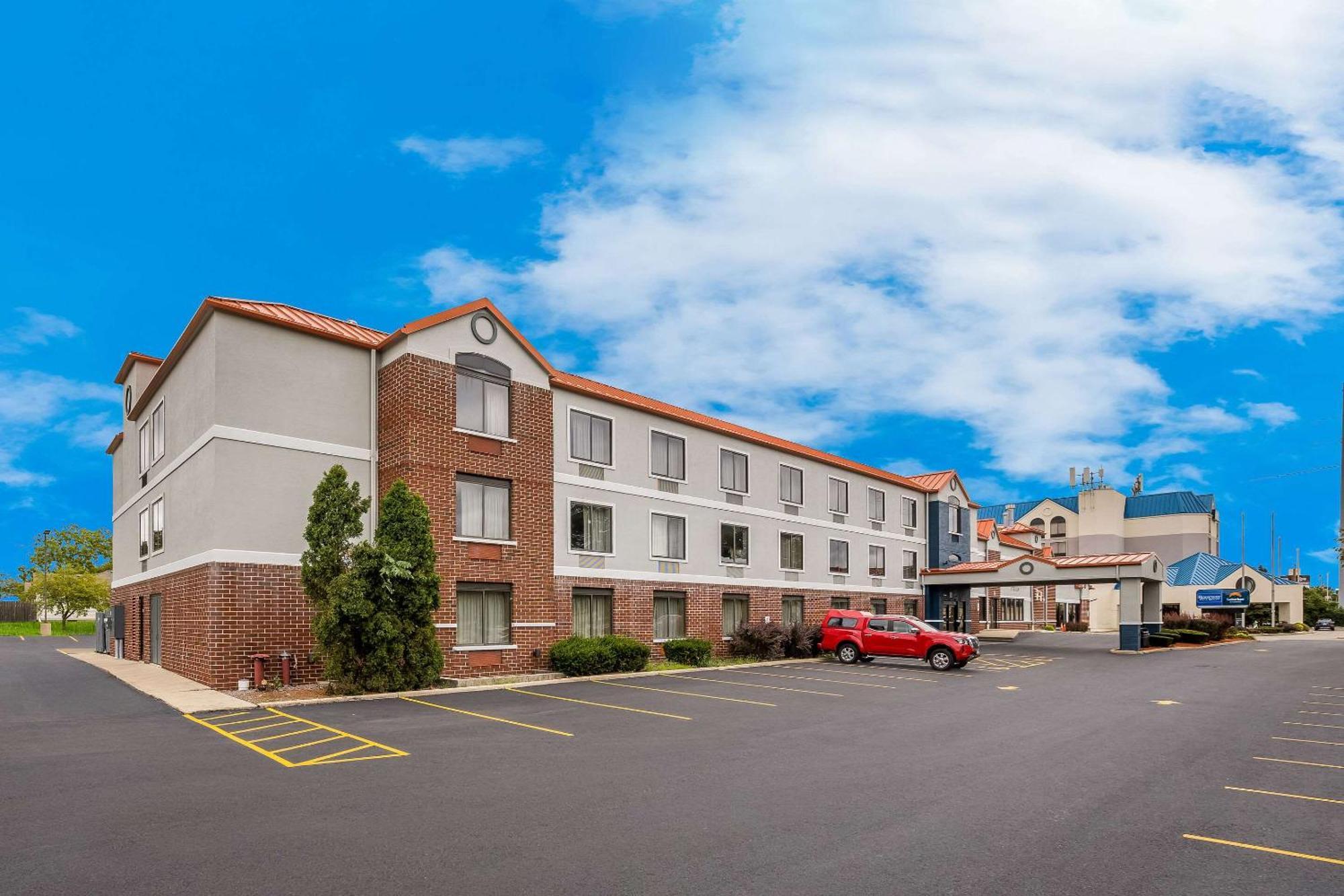 Suburban Studios Milwaukee Airport 外观 照片